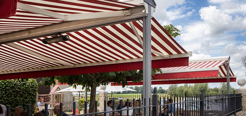Twinstor Awning Red and White Stripe