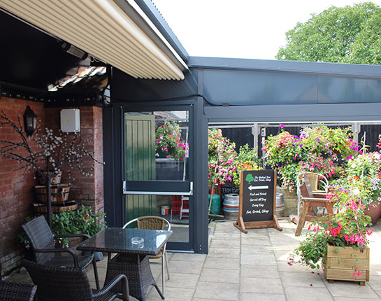 Cafe Sunrain Outdoor Structure