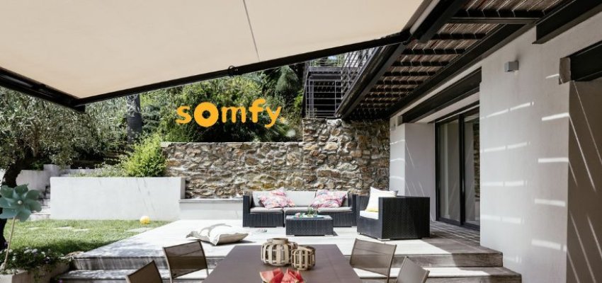 Somfy awning professionally installed by Broadview 