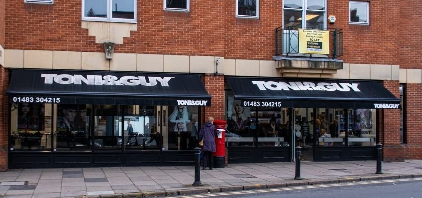 Commercial pergola Hampshire